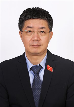 Nguyễn Mạnh Hùng