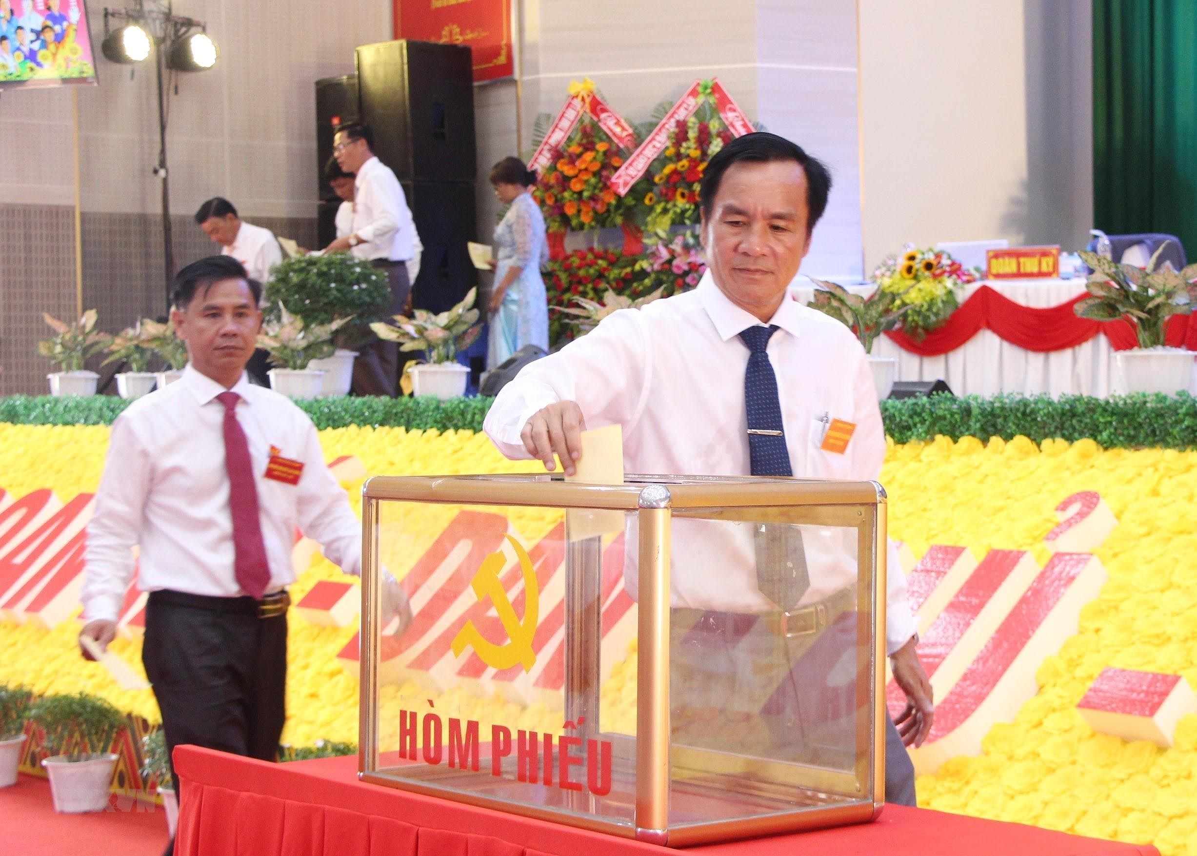 Đại hội Đảng bộ cấp huyện bầu trực tiếp Bí thư - Phát huy ...