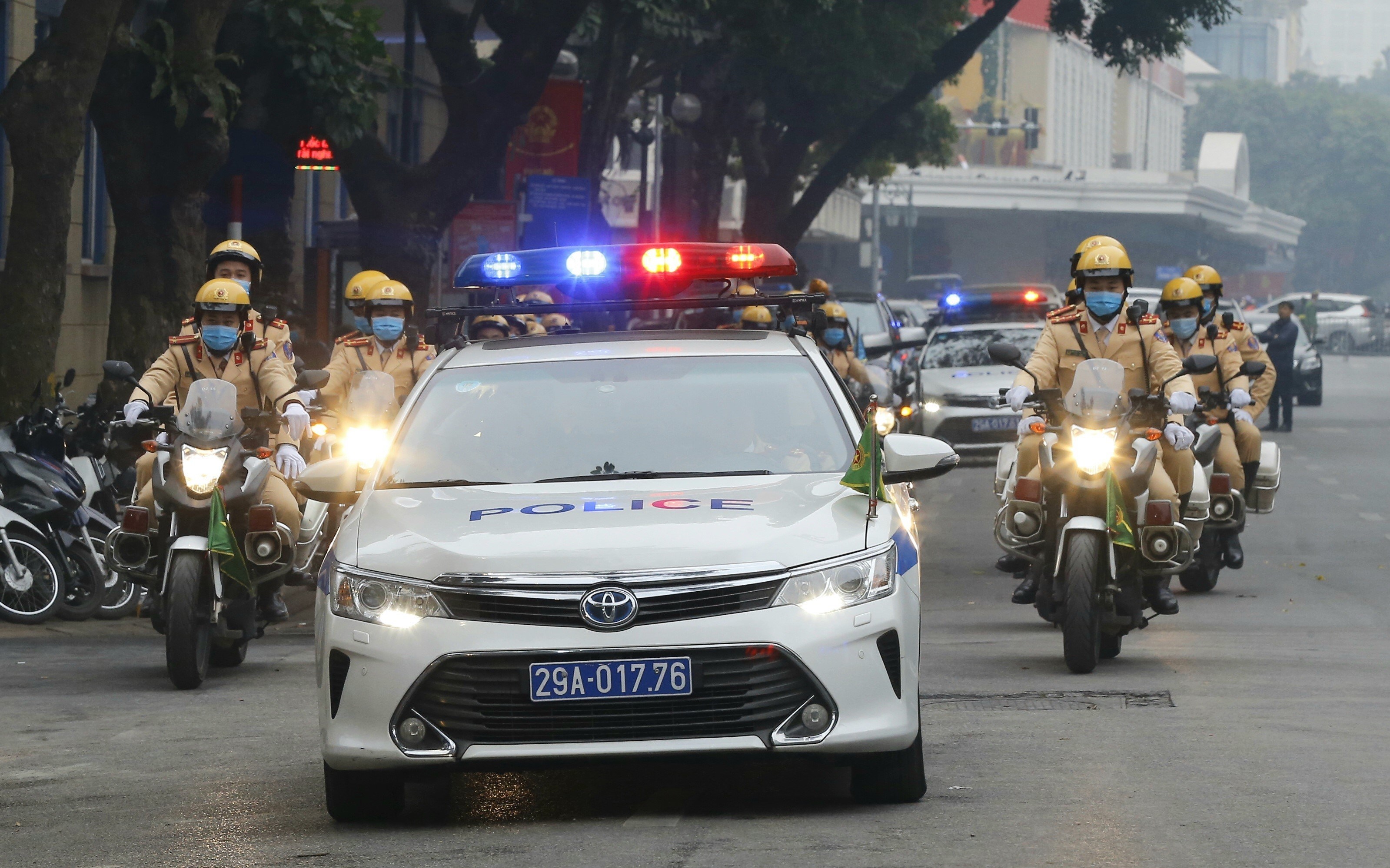 2021 National Traffic Safety Year launched hinh anh 1