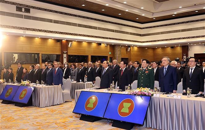37th ASEAN Summit and Related Summits wrap up hinh anh 2