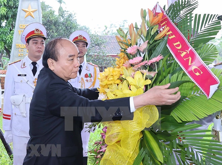 Ceremony marks 100th birth anniversary of late President Le Duc Anh hinh anh 1