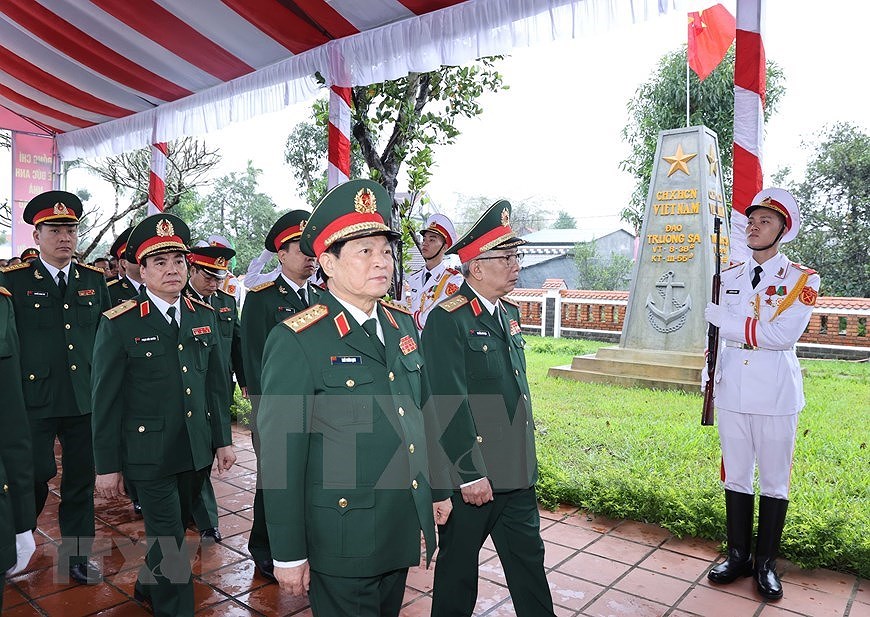 Ceremony marks 100th birth anniversary of late President Le Duc Anh hinh anh 8
