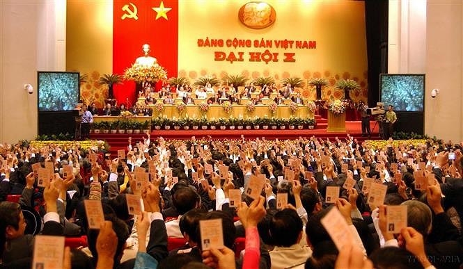 10th Party Congress: Utilising all resources, bringing Vietnam out of underdeveloped status hinh anh 1