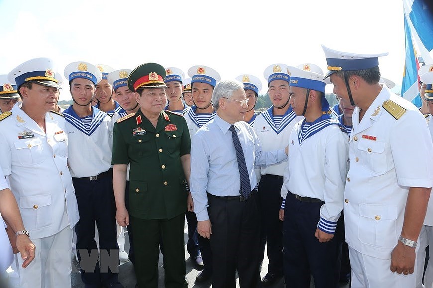 Building elite, modern Vietnam People’s Navy hinh anh 2