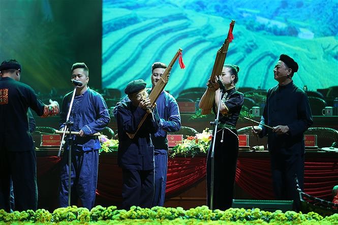 Second National Congress of Vietnamese Ethnic Minorities opens hinh anh 12