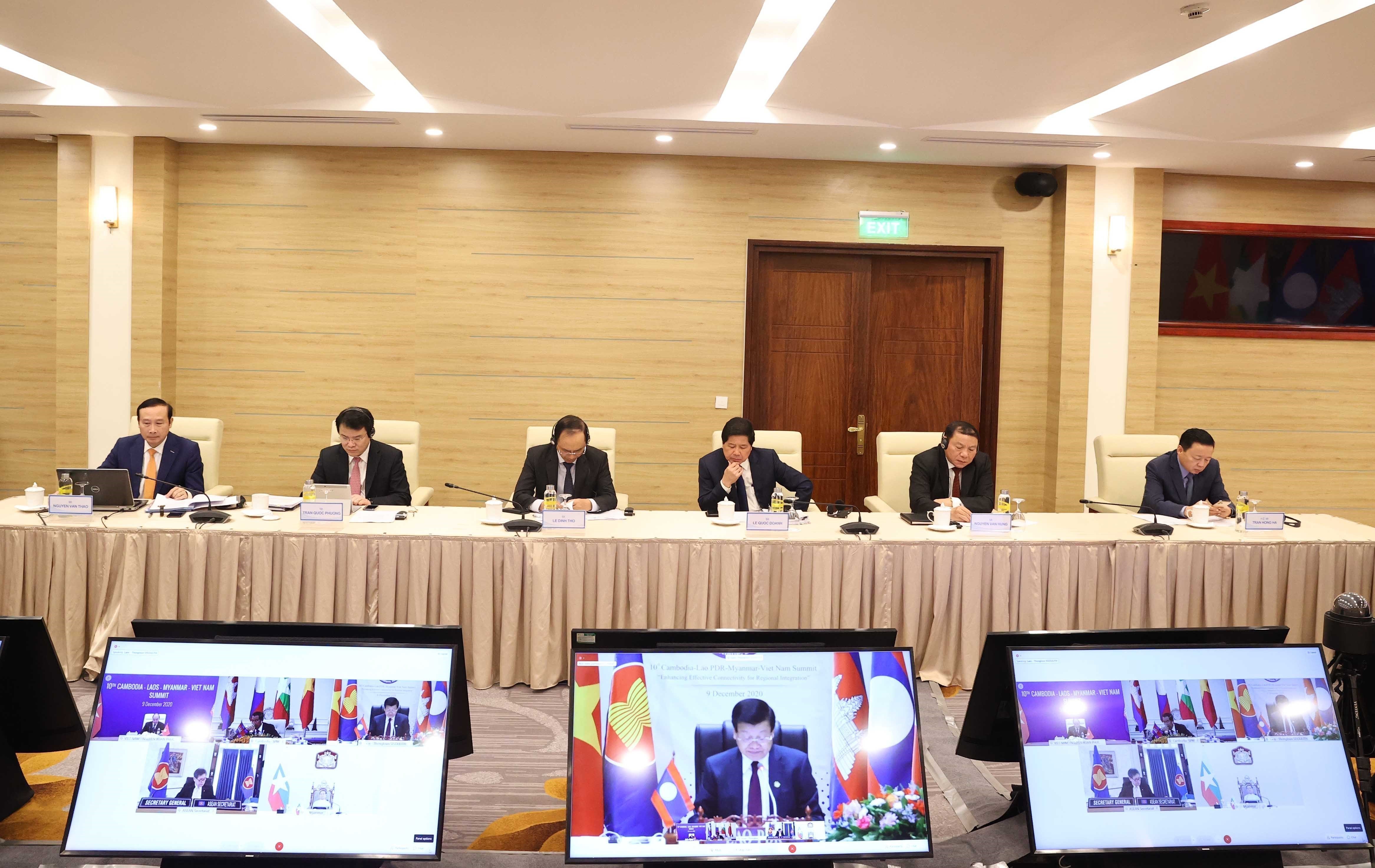 PM Nguyen Xuan Phuc attends virtual 10th CLMV hinh anh 8