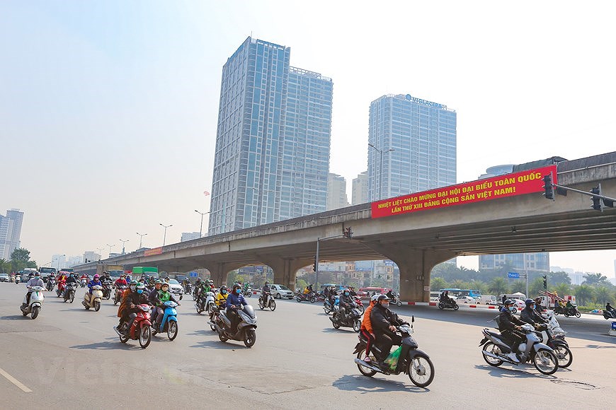 Hanoi given new facelift to welcome 13th National Party Congress hinh anh 18