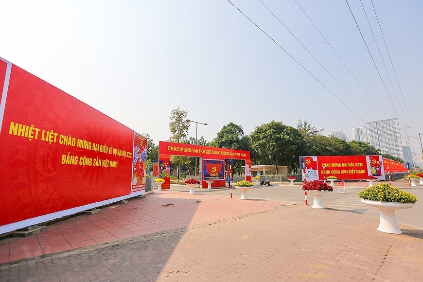Hanoi given new facelift to welcome 13th National Party Congress hinh anh 22