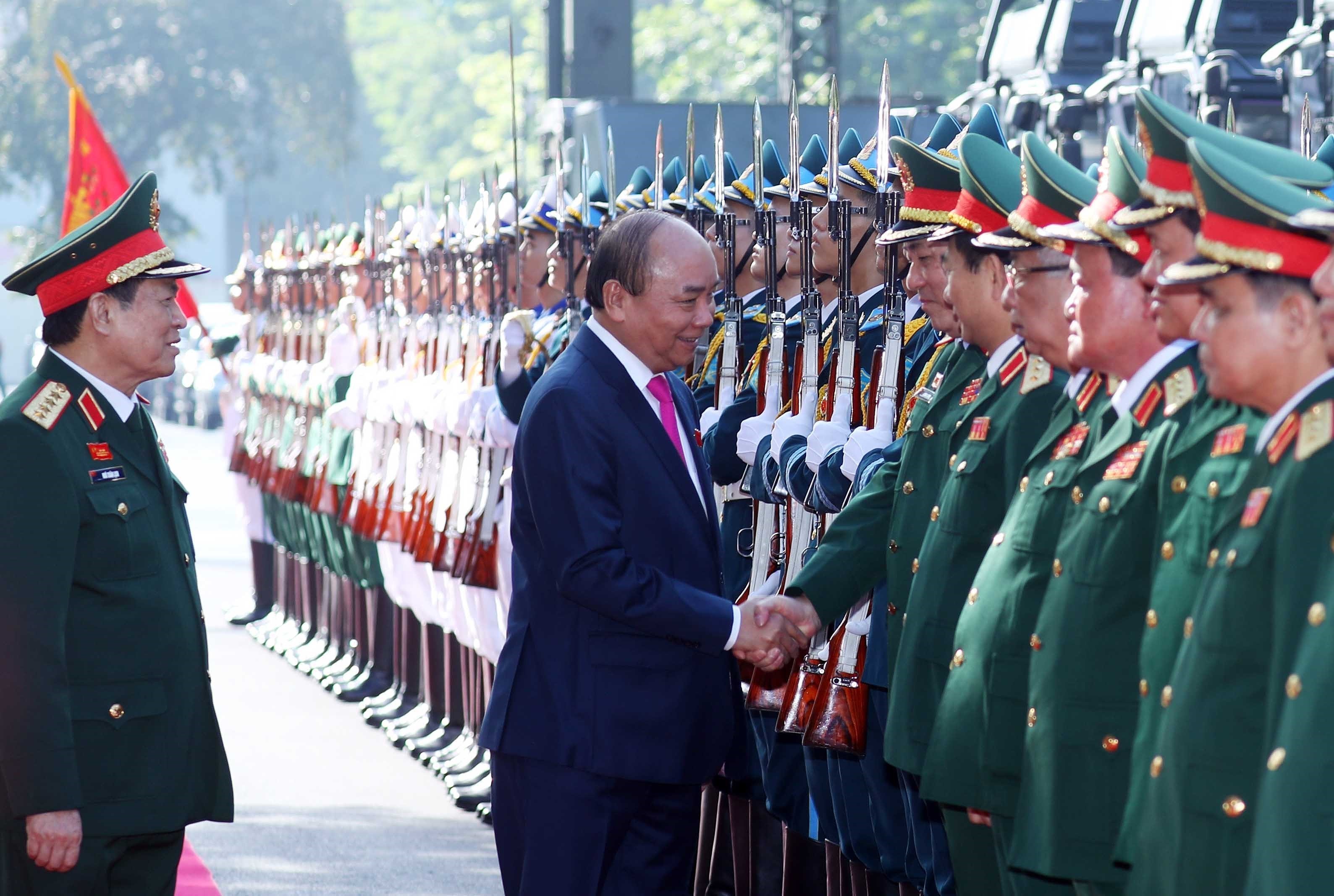 Prime Minister attends 10th army emulation congress hinh anh 1