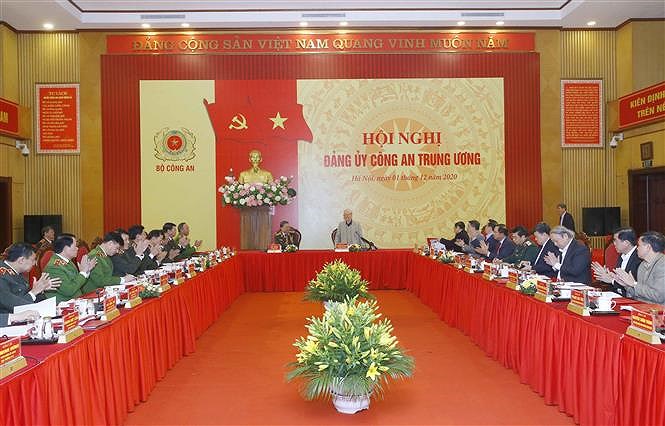 Party chief requires building clean, strong police force hinh anh 1