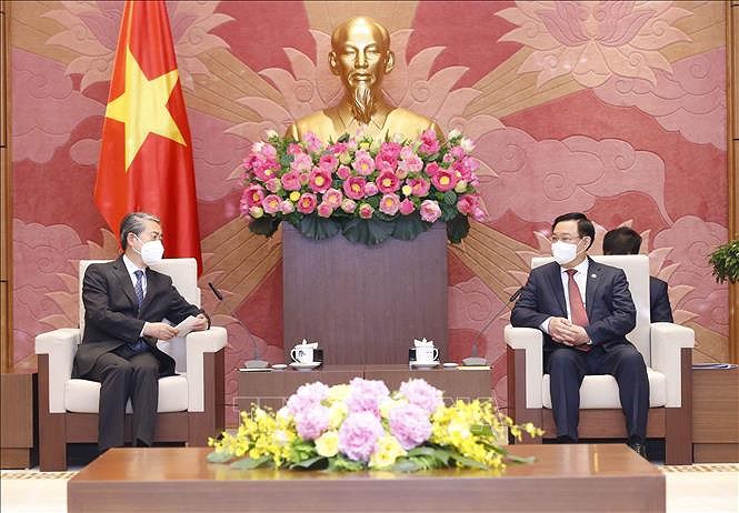 National Assembly Chairman welcomes Chinese Ambassador hinh anh 2