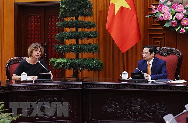 PM Pham Minh Chinh hosts Dutch Ambassador to Vietnam hinh anh 1