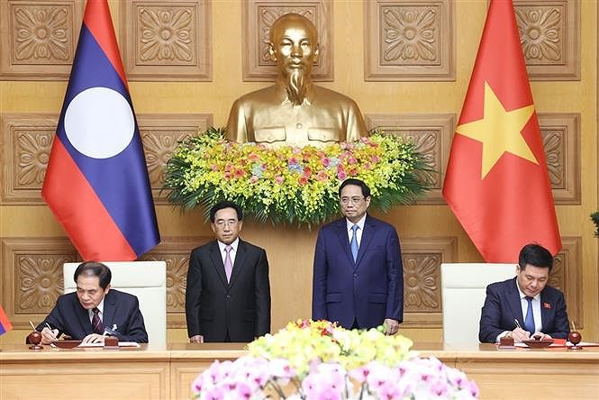 Vietnam, Laos agree to boost special ties hinh anh 3