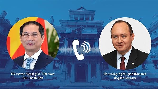 Foreign Minister calls for Romania’s continued support for Vietnamese evacuating from Ukraine hinh anh 1