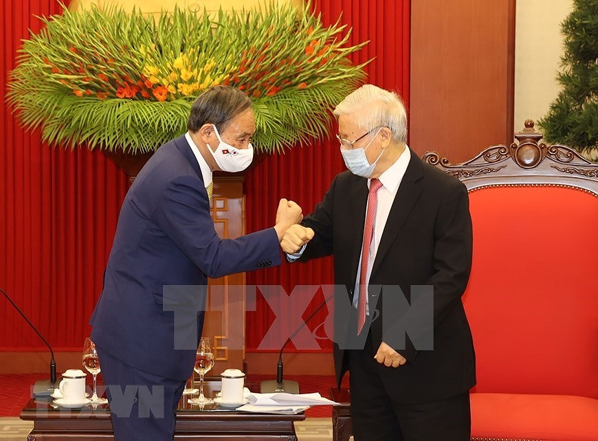 Party, State leader receives Japanese Prime Minister hinh anh 1