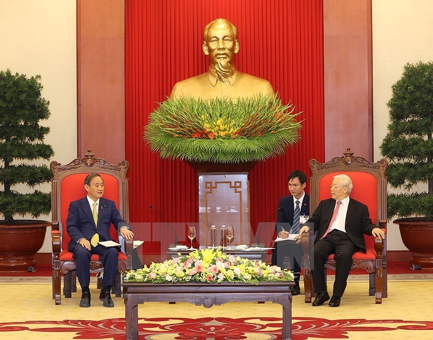 Party, State leader receives Japanese Prime Minister hinh anh 5