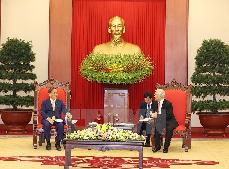 Party, State leader receives Japanese Prime Minister hinh anh 6