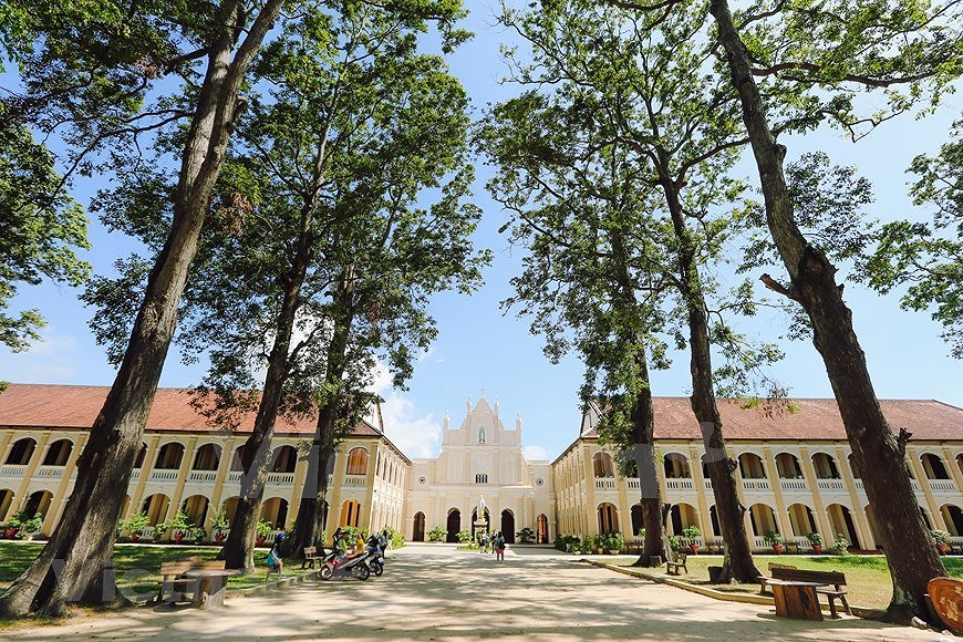 Eglise de Lang Song, l'une des premieres imprimeries de livres en quoc ngu du Vietnam hinh anh 3