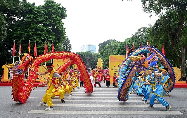 Festival de la danse du dragon a l'occasion du 1010e anniversaire de Thang Long-Hanoi hinh anh 1