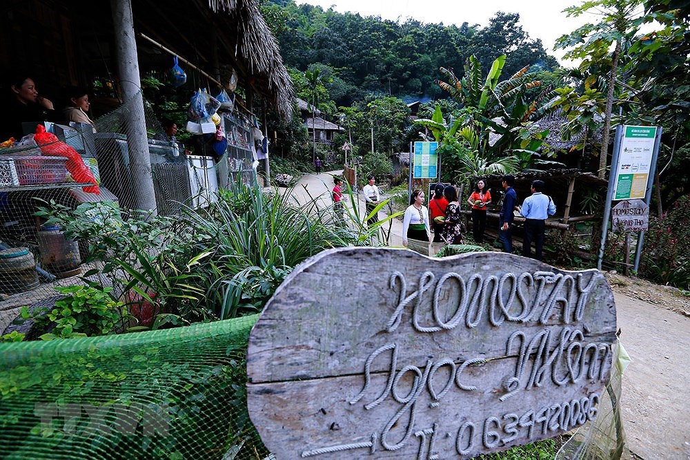 Les grands potentiels du tourisme communautaire au lac de Hoa Binh (Nord) hinh anh 2