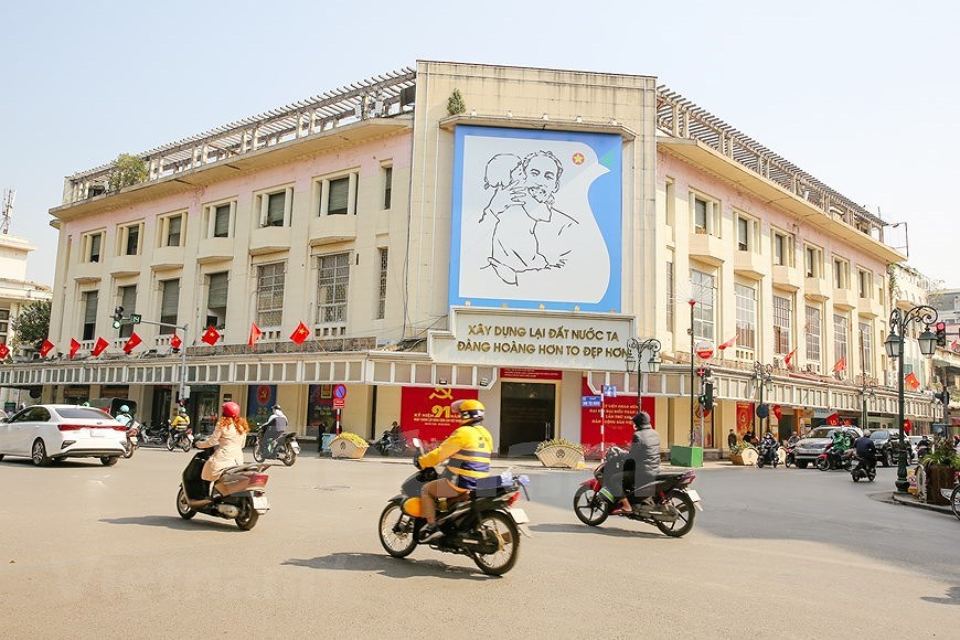 Hanoi fait peau neuve pour saluer le 13e Congres national du Parti hinh anh 1
