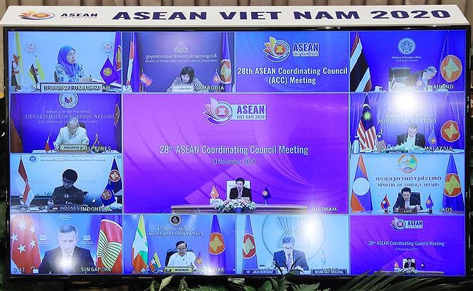 Le vice-Premier ministre Pham Binh Minh preside des reunions de l’ASEAN hinh anh 2