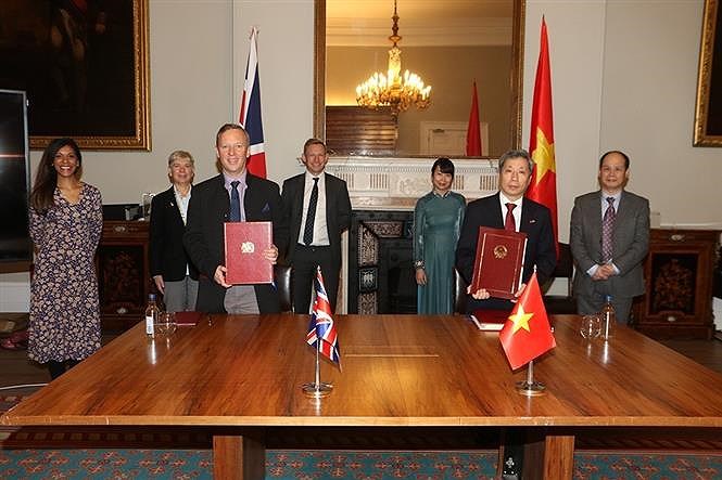 Signature de l'accord de libre-echange entre le Royaume-Uni et le Vietnam hinh anh 5