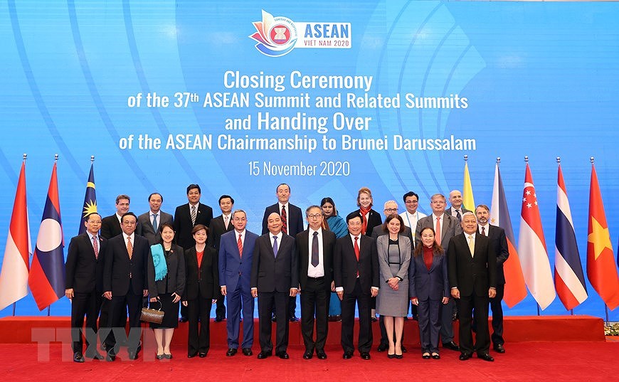 Cloture du 37e Sommet de l’ASEAN et des reunions connexes hinh anh 8