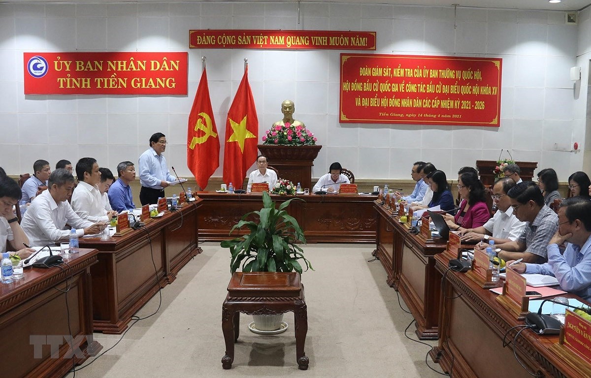 Le vice-president de l’AN verifie les preparatifs des elections legislatives a Tien Giang hinh anh 1