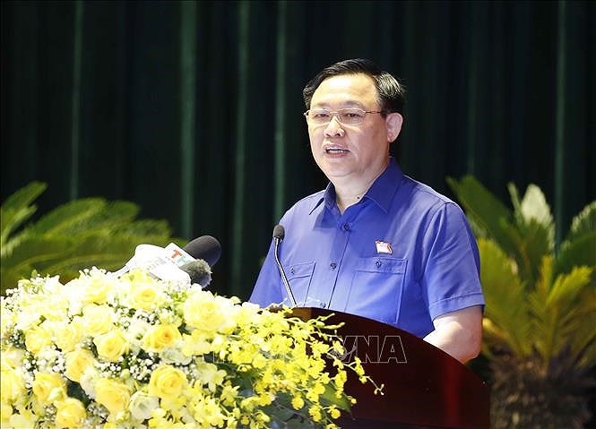 Elections legislatives: le president de l’AN rencontre des electeurs de Hai Phong hinh anh 1