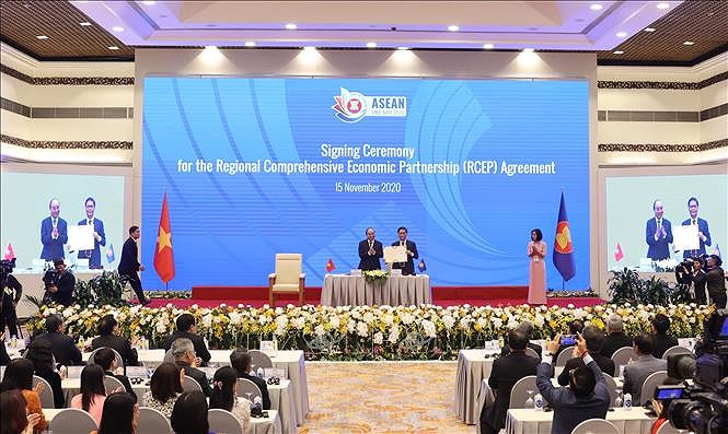 ASEAN 2020: signature de l'accord de Partenariat economique global regional (RCEP) hinh anh 1