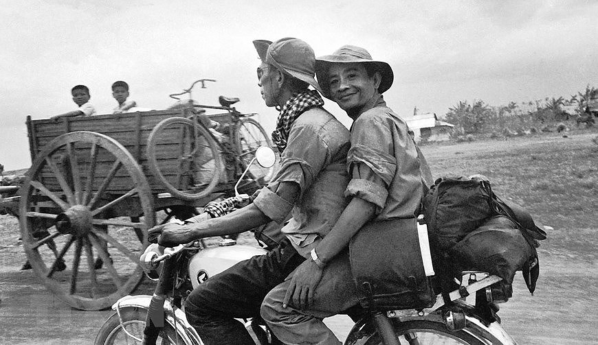 Корреспонденты Вьетнамского информационного агентства (ВИА) в хошиминскои военнои кампании за освобождение Юга Вьетнама hinh anh 4