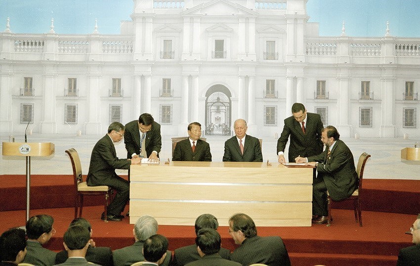 50 лет установления дипломатических отношении между Вьетнамом и Чили (25 марта 1971 г. - 25 марта 2021 г.) hinh anh 10