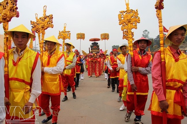 Поклонение королям Хунг - вьетнамская культурная самобытность, символ национальнои солидарности hinh anh 2