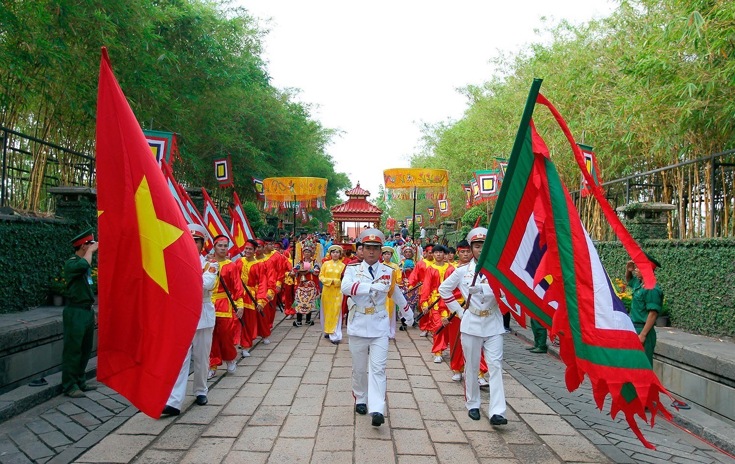Поклонение королям Хунг - вьетнамская культурная самобытность, символ национальнои солидарности hinh anh 6
