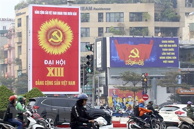 Посол Лаоса приветствует руководящую роль Коммунистическои партии Вьетнама hinh anh 3