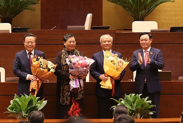 Национальное собрание освободило от должности нескольких заместителеи председателя НС hinh anh 1