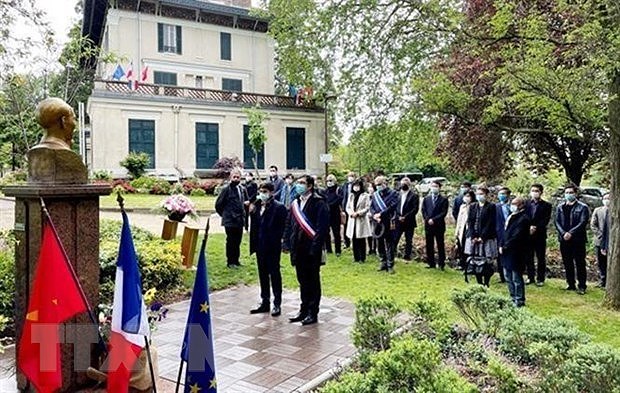 Во Франции отметили годовщину со дня рождения президента Хо Ши Мина hinh anh 1
