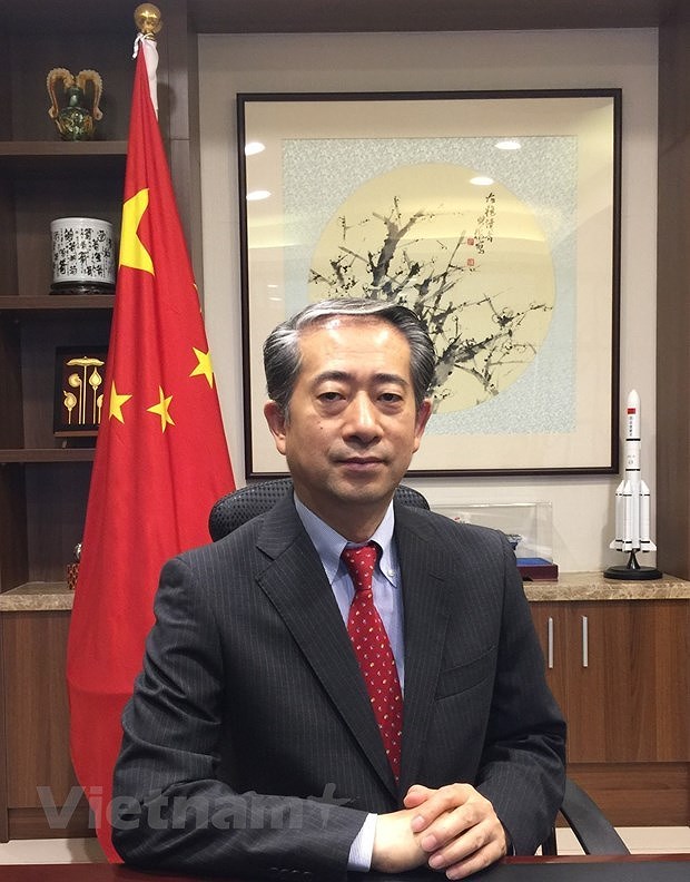 Посол Китая подчеркнул последовательное направление развития китаиско-вьетнамских отношении hinh anh 1