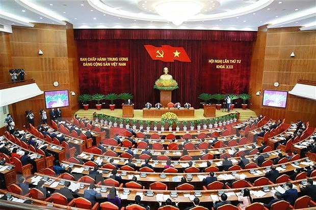 ЦК Партии завершил первыи рабочии день четвертого пленума hinh anh 1