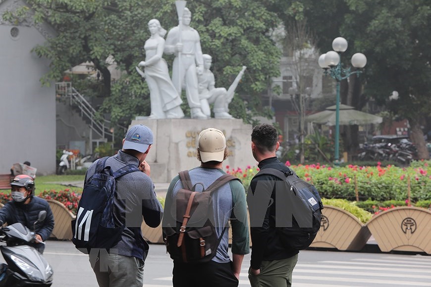 Туристические объекты Ханоя вновь открыты после дезинфекции hinh anh 13