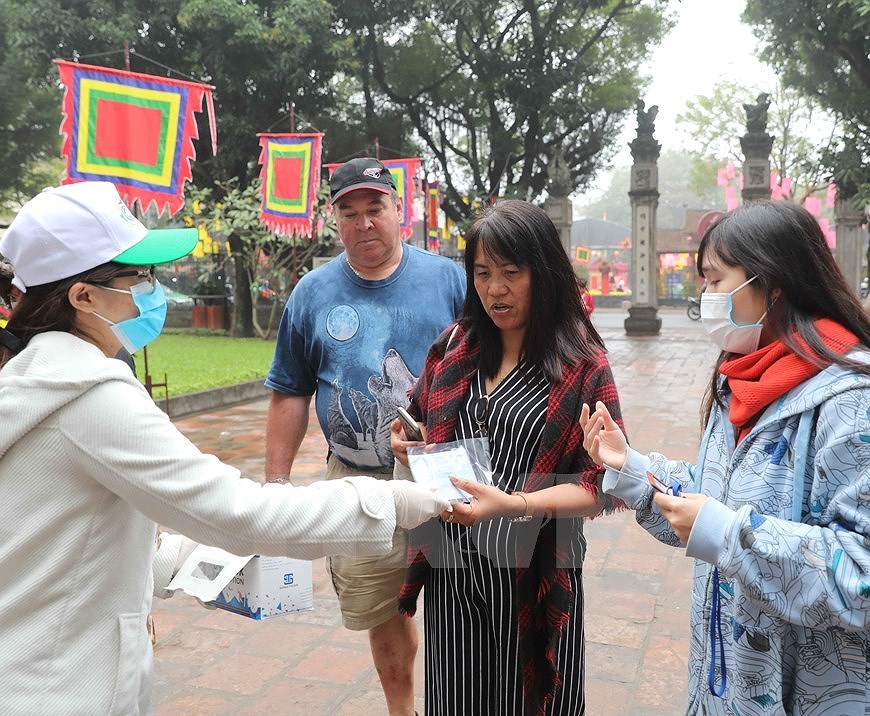 Туристические объекты Ханоя вновь открыты после дезинфекции hinh anh 8