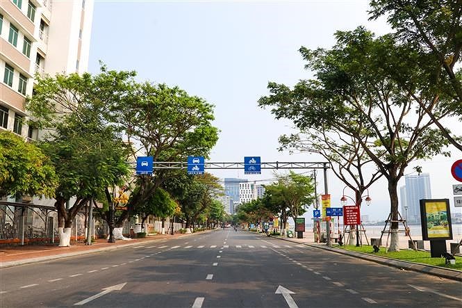 Центральныи город Дананг усиливает карантинные меры против COVID-19 hinh anh 5