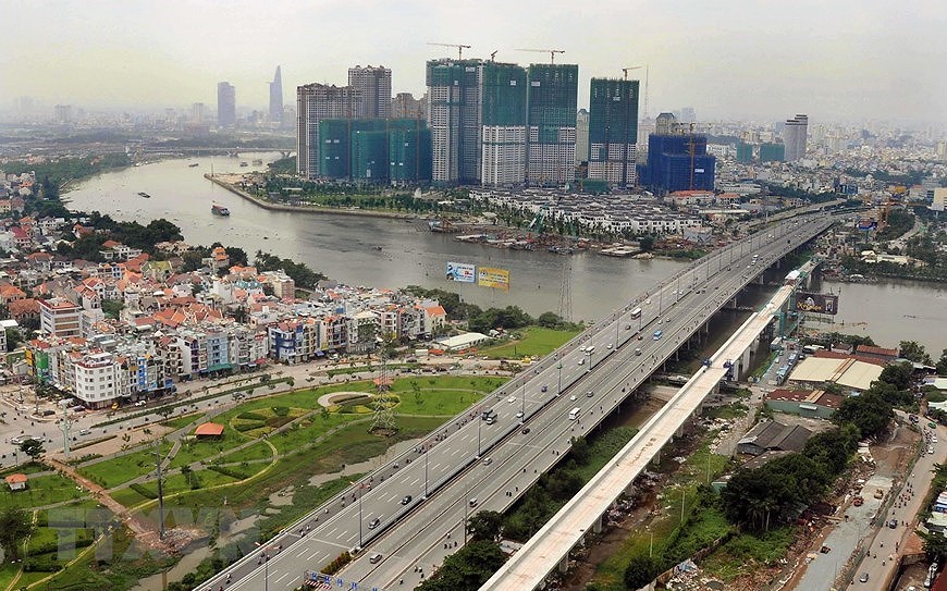 Юг Вьетнама процветает через 45 лет после воссоединения страны hinh anh 17