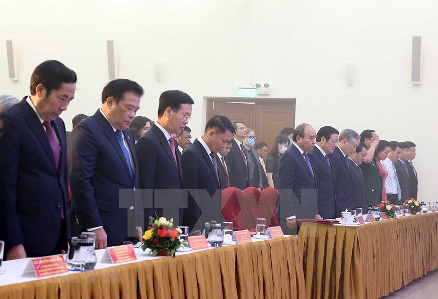 Премьер-министр принял участие в церемонии по случаю 75-летия основания Вьетнамского информационного агентства hinh anh 19