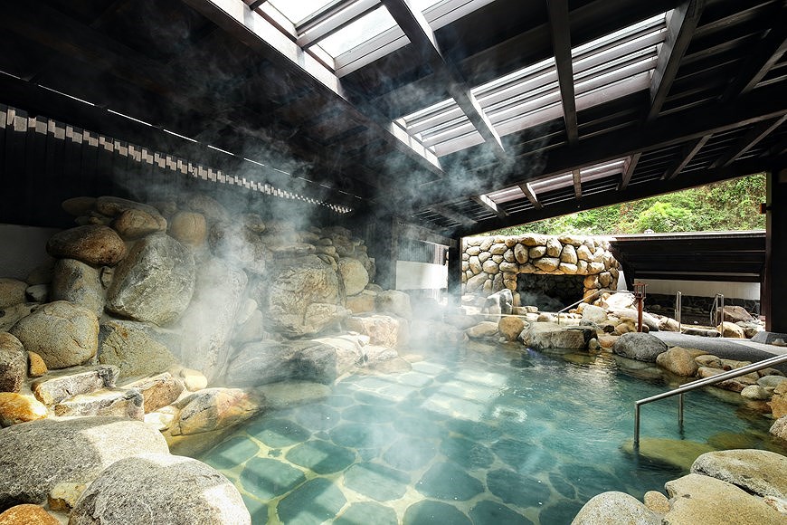 Курорт с горячими источниками в японском стиле в Куангнине hinh anh 10