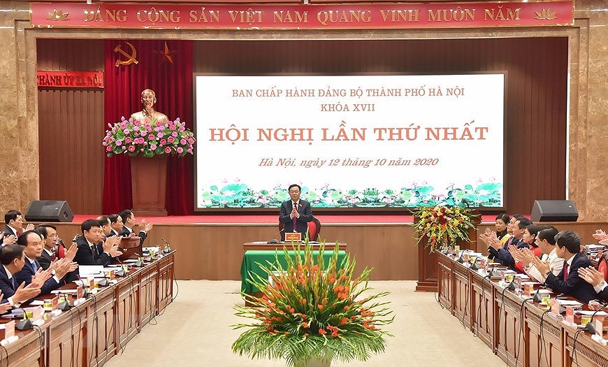 Член Политбюро переизбран секретарем парткома Ханоя hinh anh 7