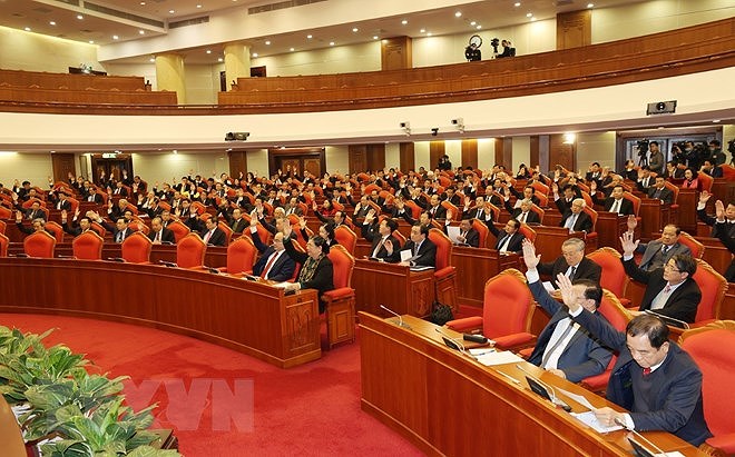 В Ханое торжественно открылся 15-и пленум ЦК КПВ 12-го созыва hinh anh 5