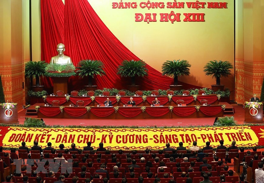 Подготовительная сессия принимает регламент работы XIII всевьетнамского съезда КПВ hinh anh 3