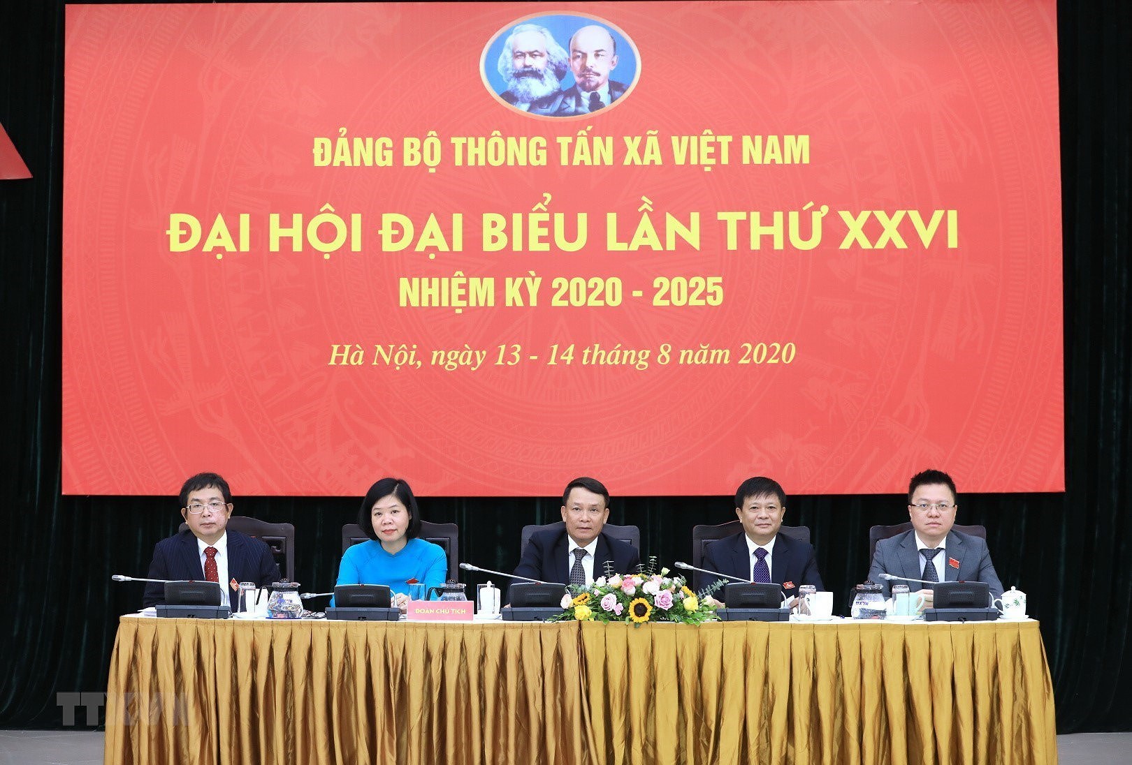 [Photo] Dai hoi dai bieu Dang bo Thong tan xa Viet Nam lan thu XXVI hinh anh 10
